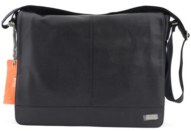 Besace_Hugo_Boss_messenger.jpg Besace_Hugo_Boss_messenger.jpg